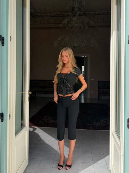Buckle Spodnie Capri – Czarne