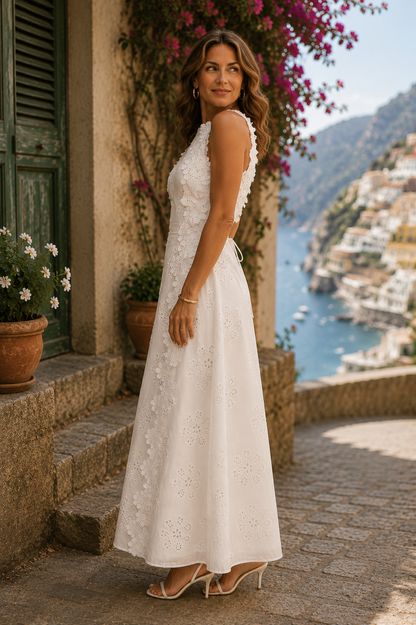 Adela | Elegancka haftowana sukienka maxi